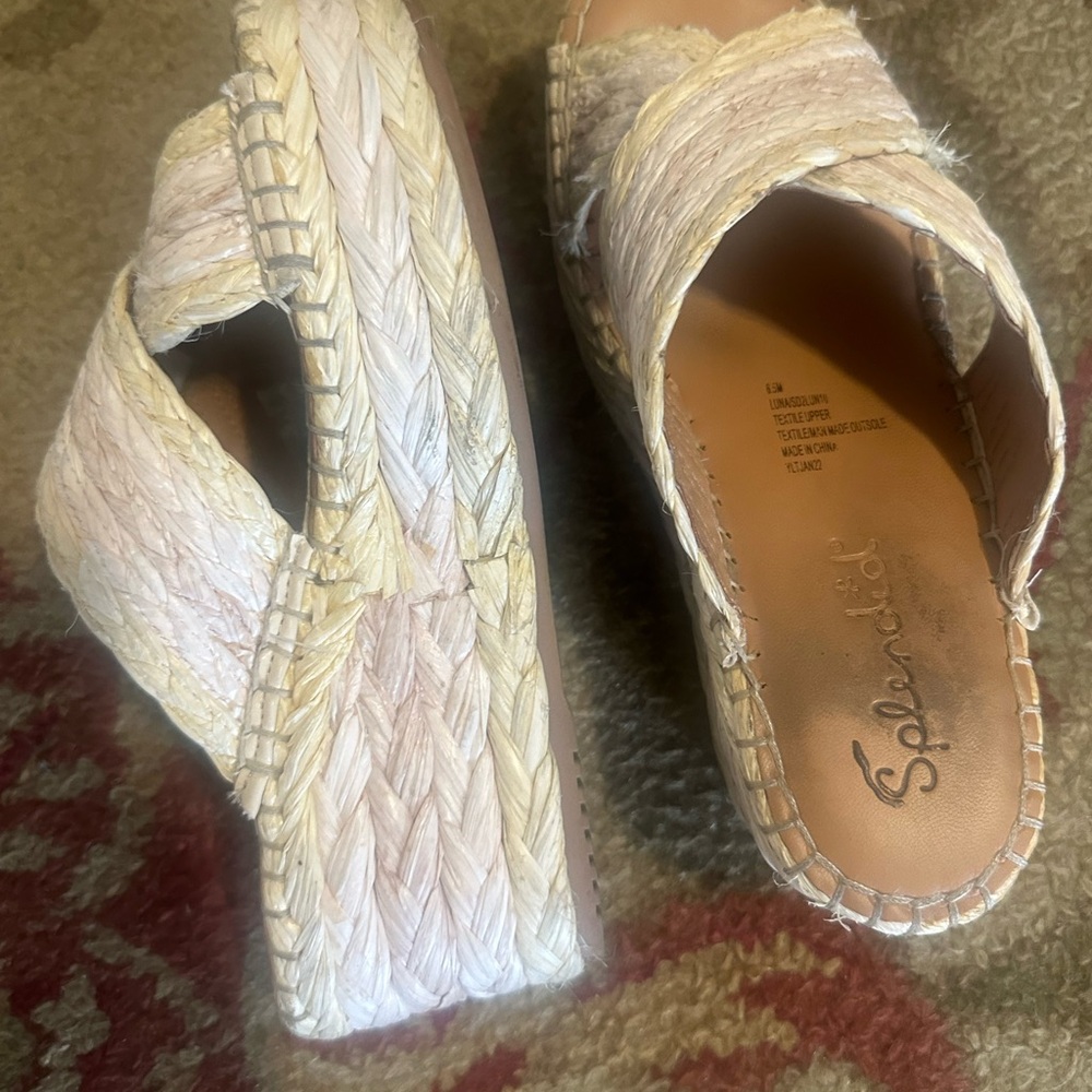 Splendid Sandles